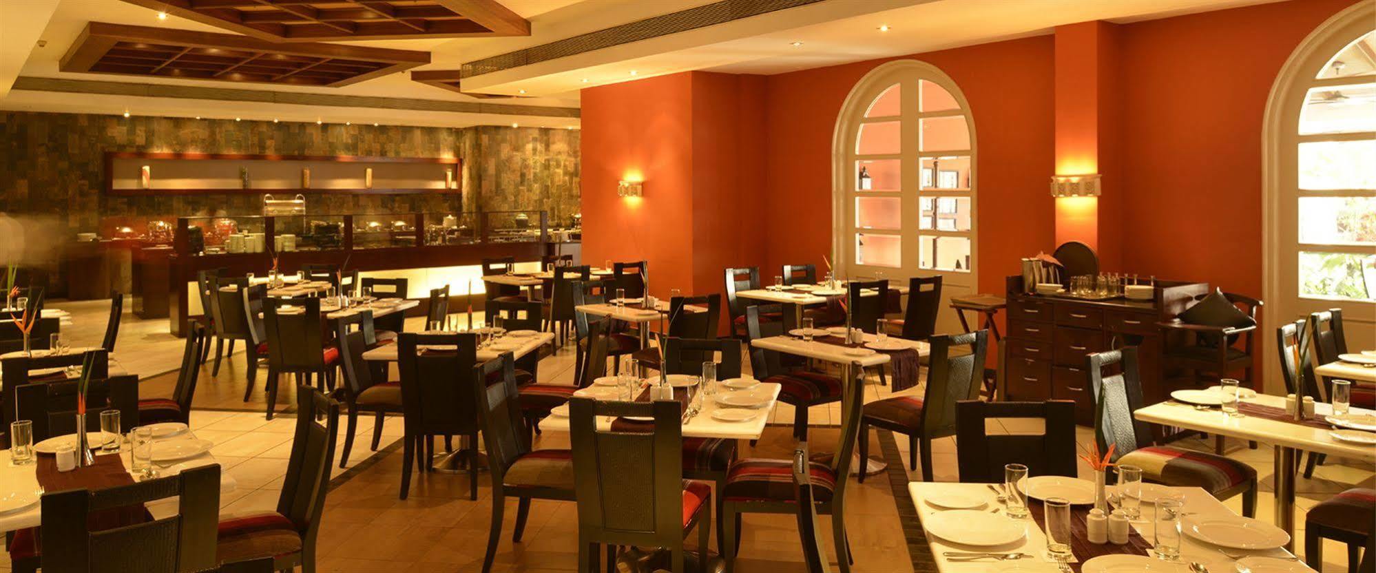 Club Mahindra Emerald Palms, Goa Benaulim Ngoại thất bức ảnh